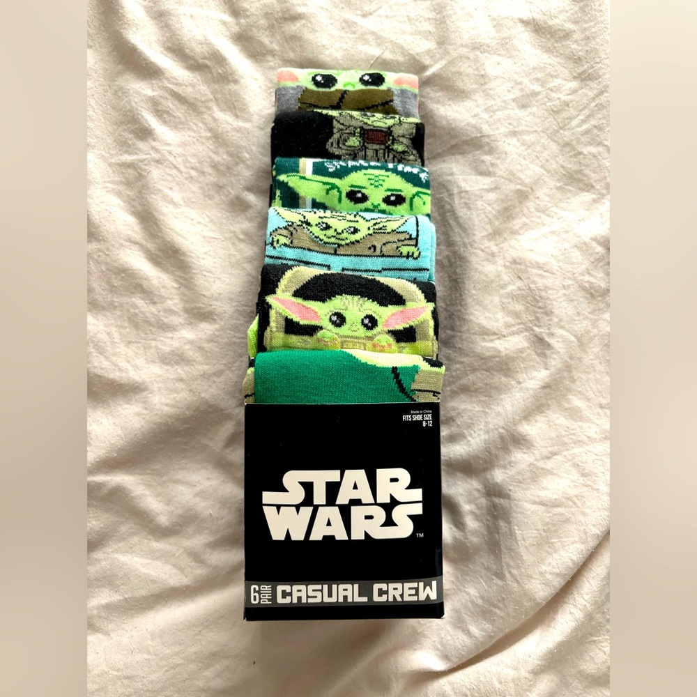 Baby yoda socks!